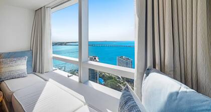 1435 Brickell Ave #3004