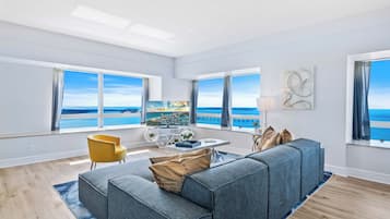 Apartment, 2 Bedrooms | Living area | Smart TV