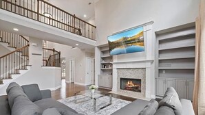 Smart-TV, Kamin, Videospiele