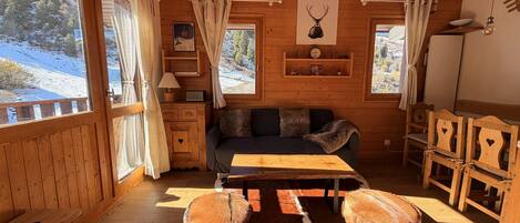 Fernseher, Stereoanlage