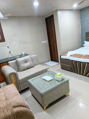 Dobbeltrom – deluxe, balkong | Lydisolert