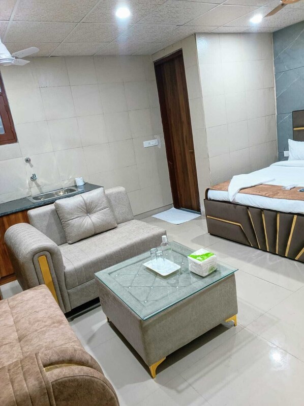 Deluxe tweepersoonskamer, balkon | Geluiddichte muren