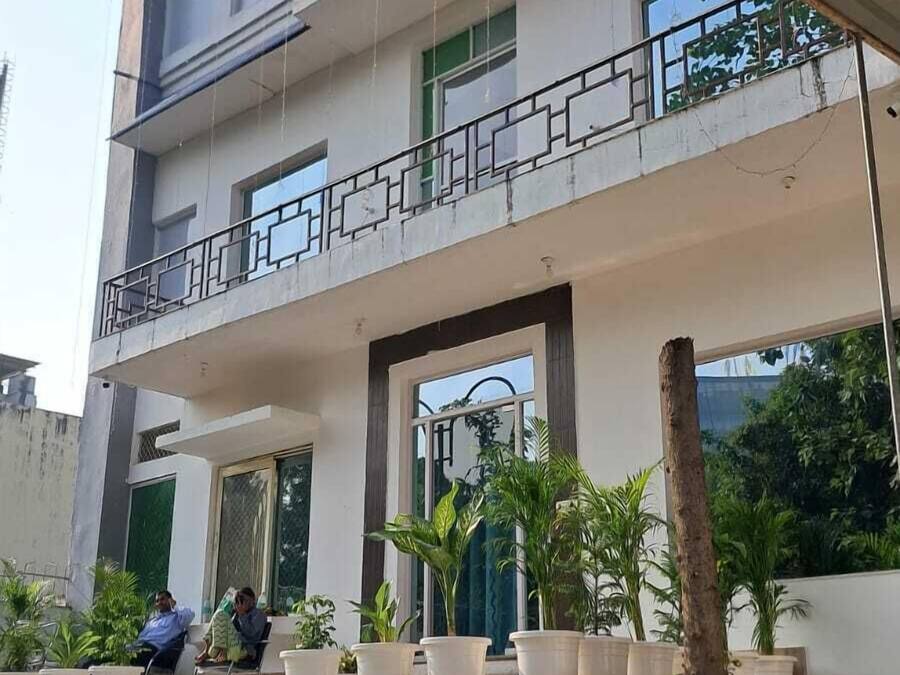 Façade de lâhĂ©bergement