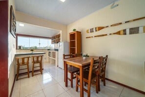 Apartment | Dining