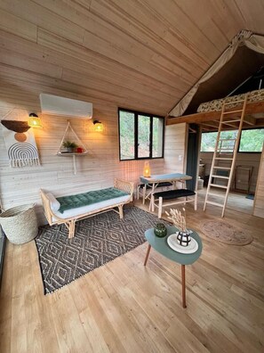 Interior - Lodge Nid Perché - Les Cabanes de Provence (Lafare)