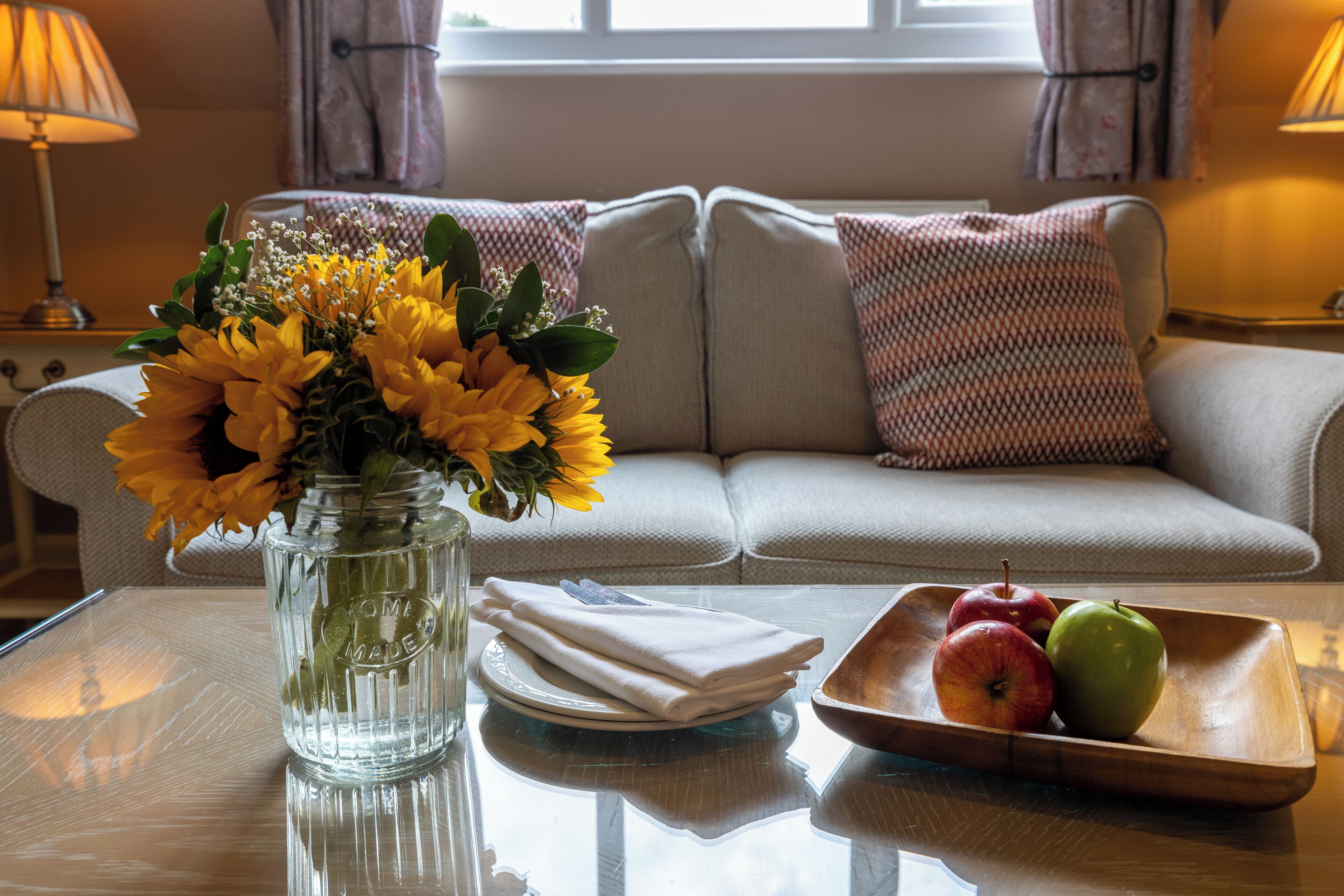 Hochwertige Bettwaren, laptopgeeigneter Arbeitsplatz, kostenloses WLAN