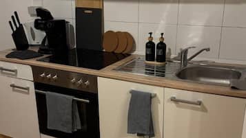 Apartment, 3 Bedrooms, City View | Interior