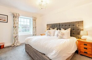 6 bedrooms, iron/ironing board, travel crib, WiFi