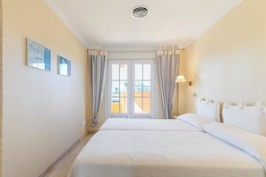 1 soverom, strykejern/-brett, wi-fi (inkludert) og sengetøy