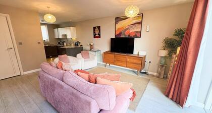 Three bedroom House Next to Cabot Circus - Hopewell