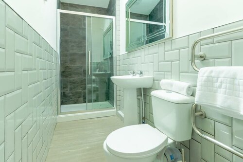 526 Gloucester Flat 1 - Hopewell