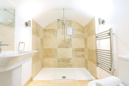 Spacious Boutique apartment in Clifton - Hopewell