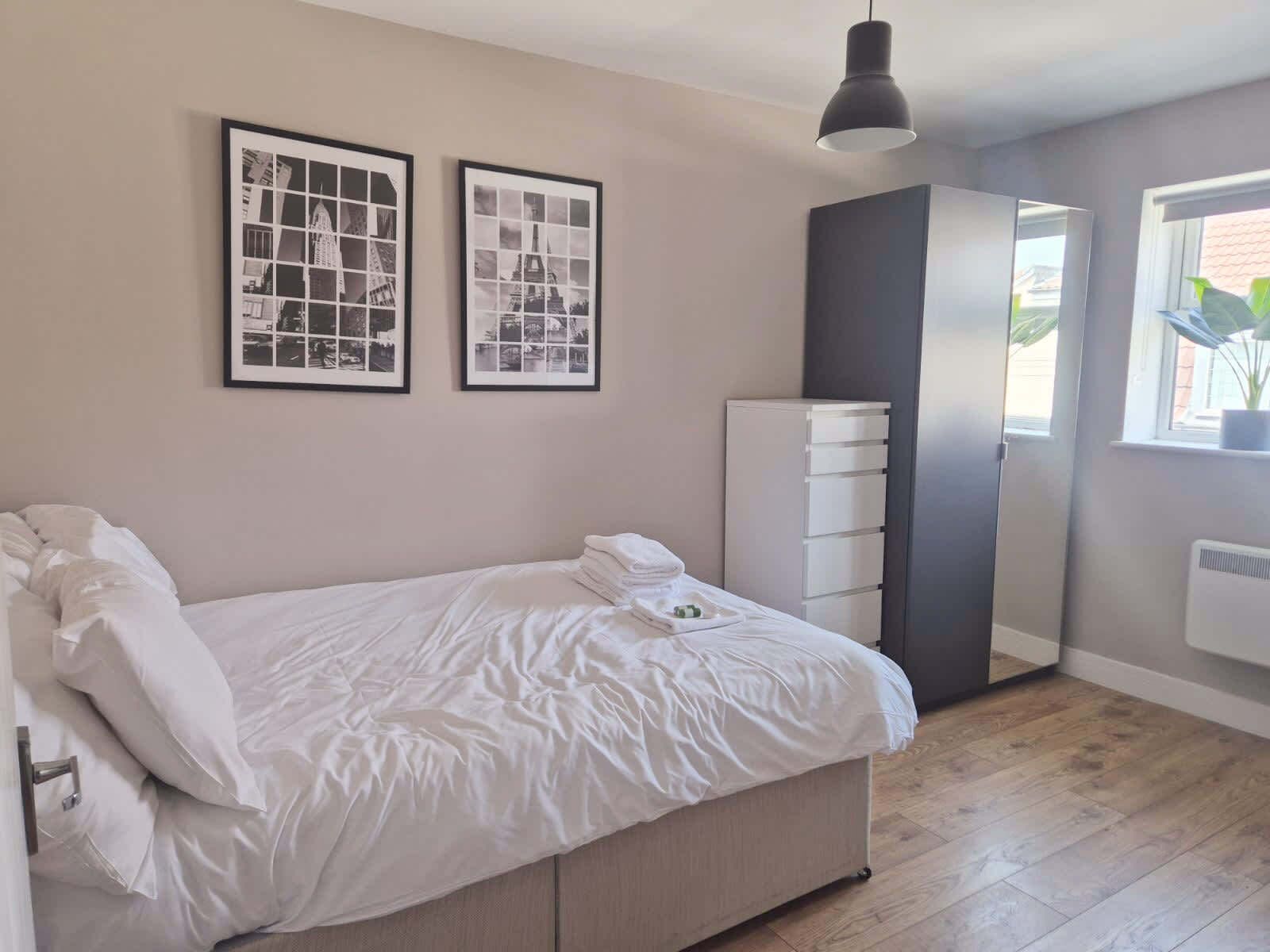 3 bedrooms, WiFi, bed sheets