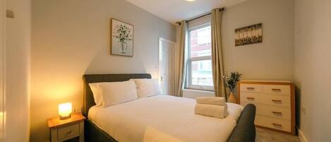 2 Schlafzimmer, Bügeleisen/Bügelbrett, WLAN, Bettwäsche