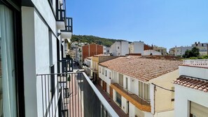 Apartment | Exterior - Apartment in L'estartit Near the Beach (Torroella de Montgrí)