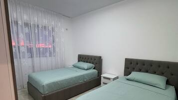 3 chambres, fer et planche Ă repasser, lit parapluie, Wi-Fi