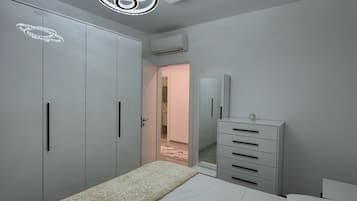 3 bedrooms, iron/ironing board, travel cot, WiFi
