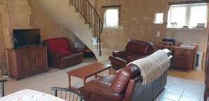 TV, videospill, DVD-spiller og bordtennis