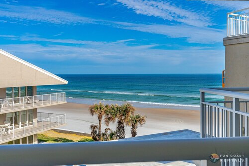 Beachfront 4th Floor Condo with Spectacular Beach & Ocean Views and Pool!