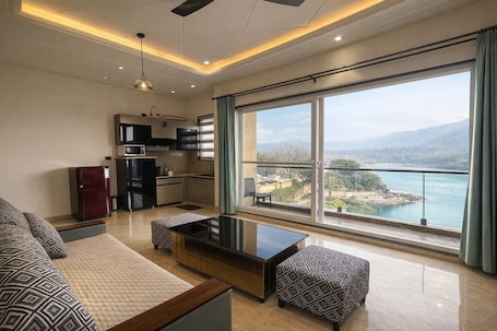 Vista del balcón. The Neeraj Marine Ganga Stays