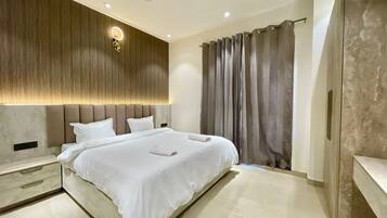 1 kamar tidur, brankas, ruang kerja ramah laptop, dan Wi-Fi gratis