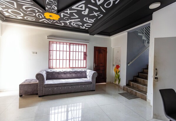 Interior - Entire Cozy 3-Bedroom Home in Accra (ACCRA)