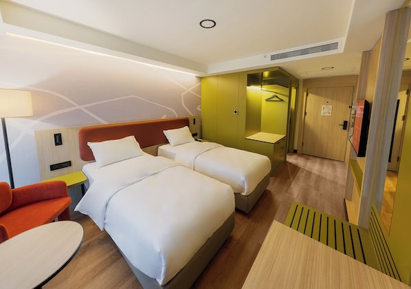 Standard Twin Room | Free WiFi, bed sheets