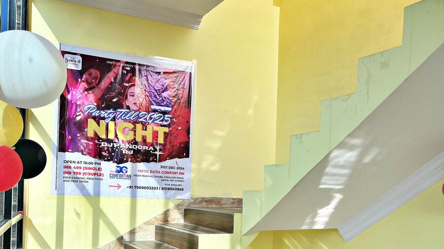 Hotel Datia Comfort Inn