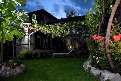 Trenchova Guest House in Bansko, spa, sauna, 8 bed rooms