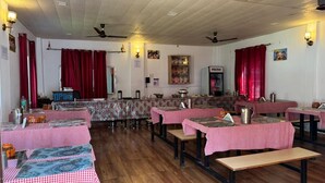 ลักซ์ชัวรี่คอทเทจ, วิวสวน | ห้องรับประทานอาหาร