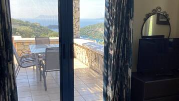 3 室のベッドルーム、アイロン / アイロン台、WiFi (無料)、ベッドシーツ