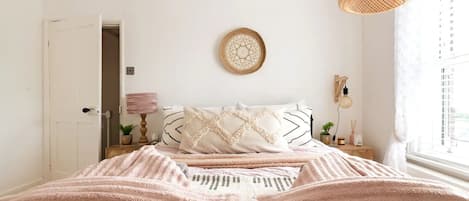 3 chambres, fer et planche Ă repasser, Wi-Fi, literie fournie