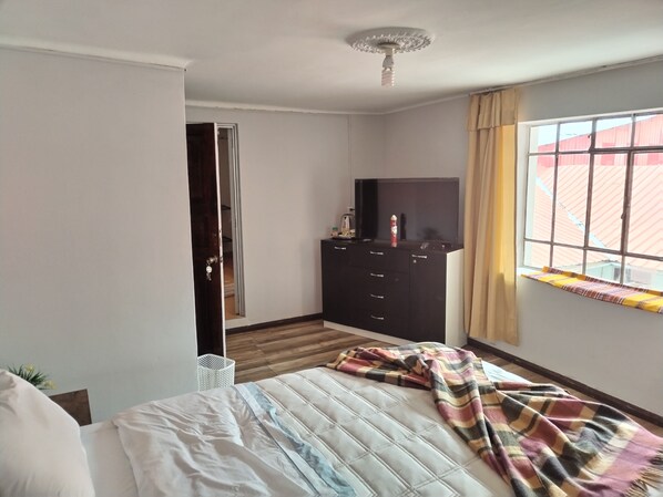 1 bedroom, iron/ironing board, WiFi