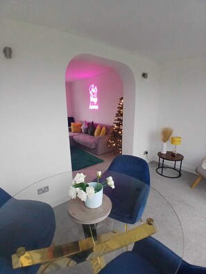 Interior - Spacious 4-Bedroom Seafront Home in Dymchurch with Stunning Coastal Views (Saint Mary's Bay)