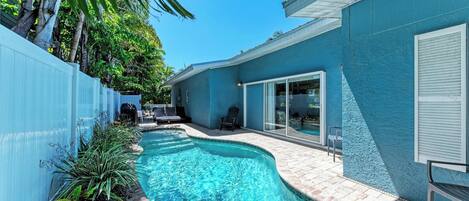 開放式客房 (5 Bedrooms) | 住宿正面