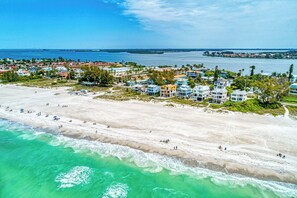 Miscellaneous - Anna Maria Island Beach Happy-direct Beach Front-1br-1br (Bradenton Beach)