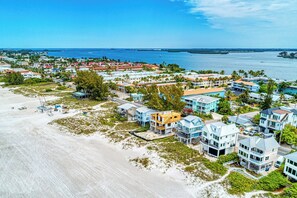Miscellaneous - Anna Maria Island Beach Happy-direct Beach Front-1br-1br (Bradenton Beach)