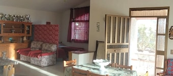 Villa Posidonie at 100 mt on the beach