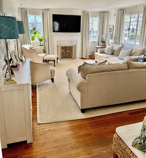 Living area - Master's Rental- Less than 1- Mile Away from the Augusta National (Augusta)