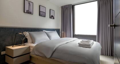Taipei Main Station Modern Comfort 2B1b Living, Dining, Kitchen