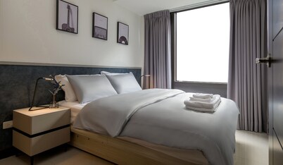 Taipei Main Station Modern Comfort 2B1b Living, Dining, Kitchen