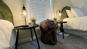 5 dormitorios, tabla de planchar con plancha, cuna de viaje y wifi