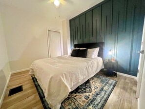 5 habitaciones, tabla de planchar con plancha, cuna de viaje y wifi