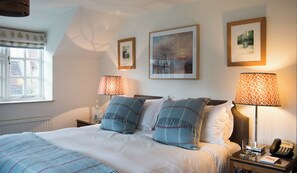 Fer et planche à repasser, lits bébé (en supplément)