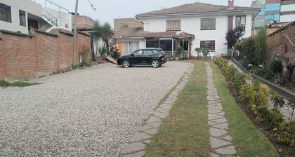 Enjoyable house with shared bathroom WiFi  in charming Huancayo