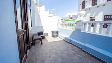 Apartment, 1 Queen Bed, Balcony, City View | Terrace/patio