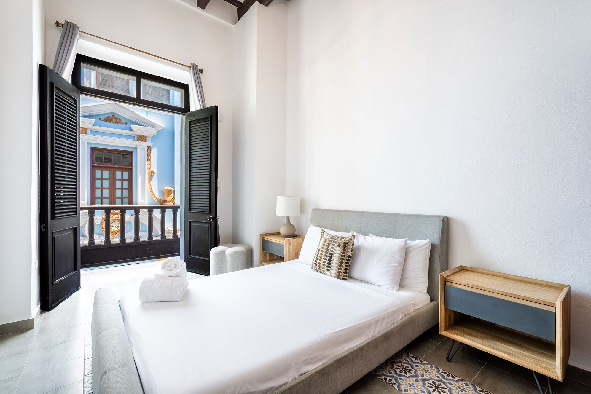 公寓, 2 间卧室, 阳台, 城市景观 | 防过敏的被褥、特色装修、特色家居、办公桌