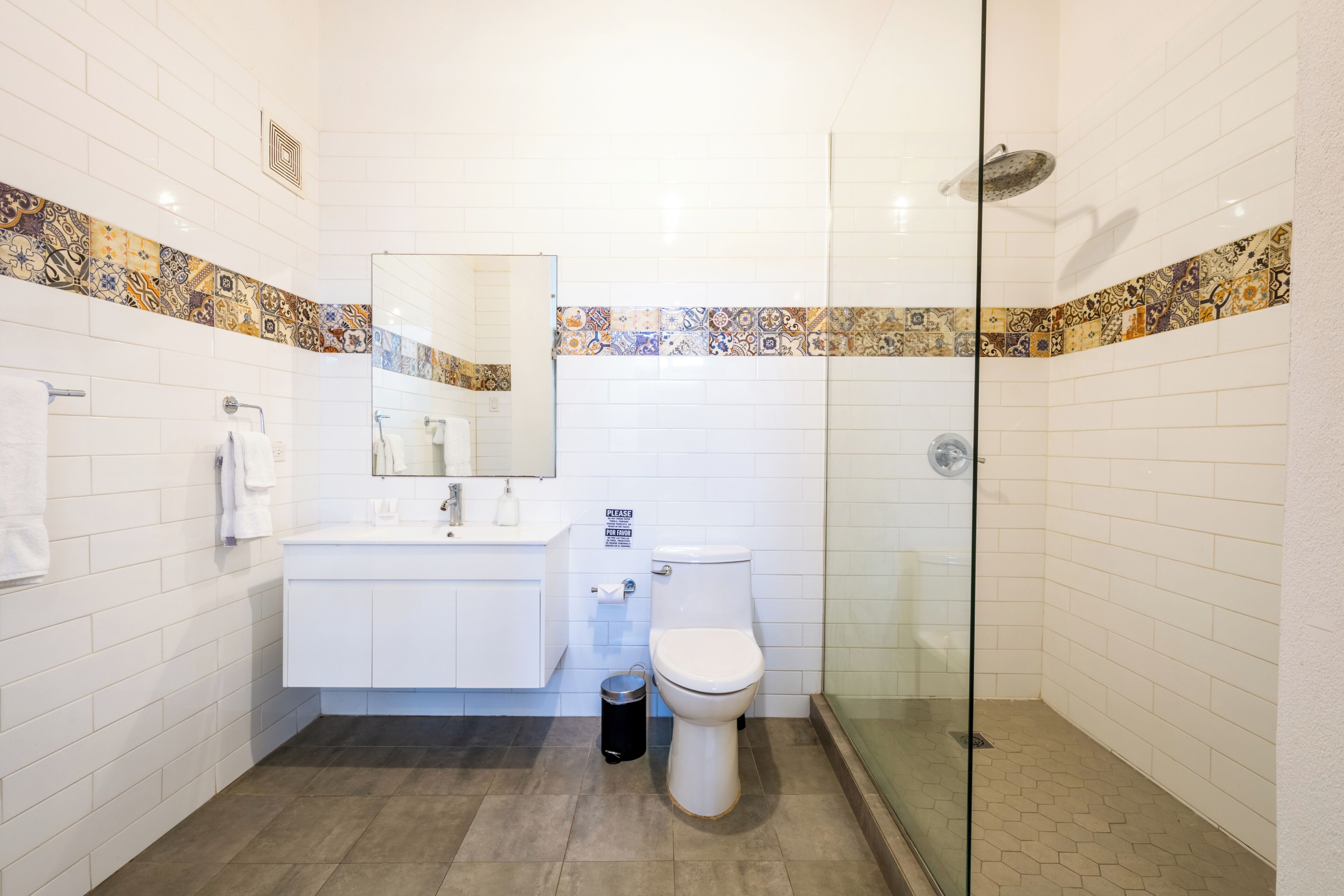 Apartment, 2 Bedrooms, Balcony | Bathroom