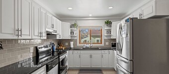 Historic Charm Meets Modern Comfort in Old Colorado City