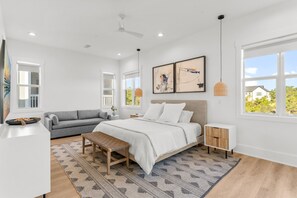 4 slaapkamers, een strijkplank/strijkijzer, wifi, beddengoed